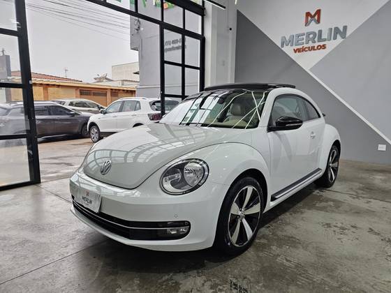 VOLKSWAGEN FUSCA 2.0 TSI 16V R-LINE GASOLINA 2P AUTOMÁTICO VOLKSWAGEN FUSCA 2.0 TSI 16V R-LINE GASOLINA 2P AUTOMÁTICO